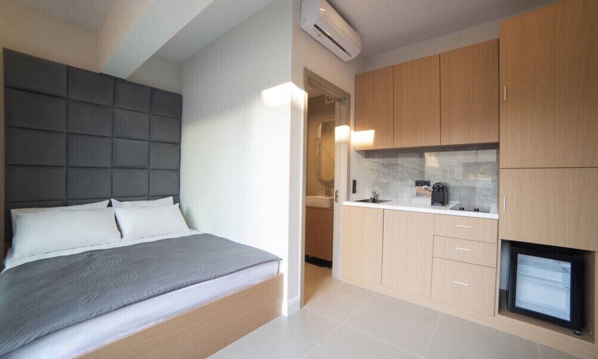 Piraeus Apartment | Inviting Stay at AKVA | Terrace & Comfort