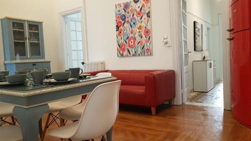 Kypseli Apartment | Ionian Apartment- Athens Center, 6 BD, 2.5 BATH