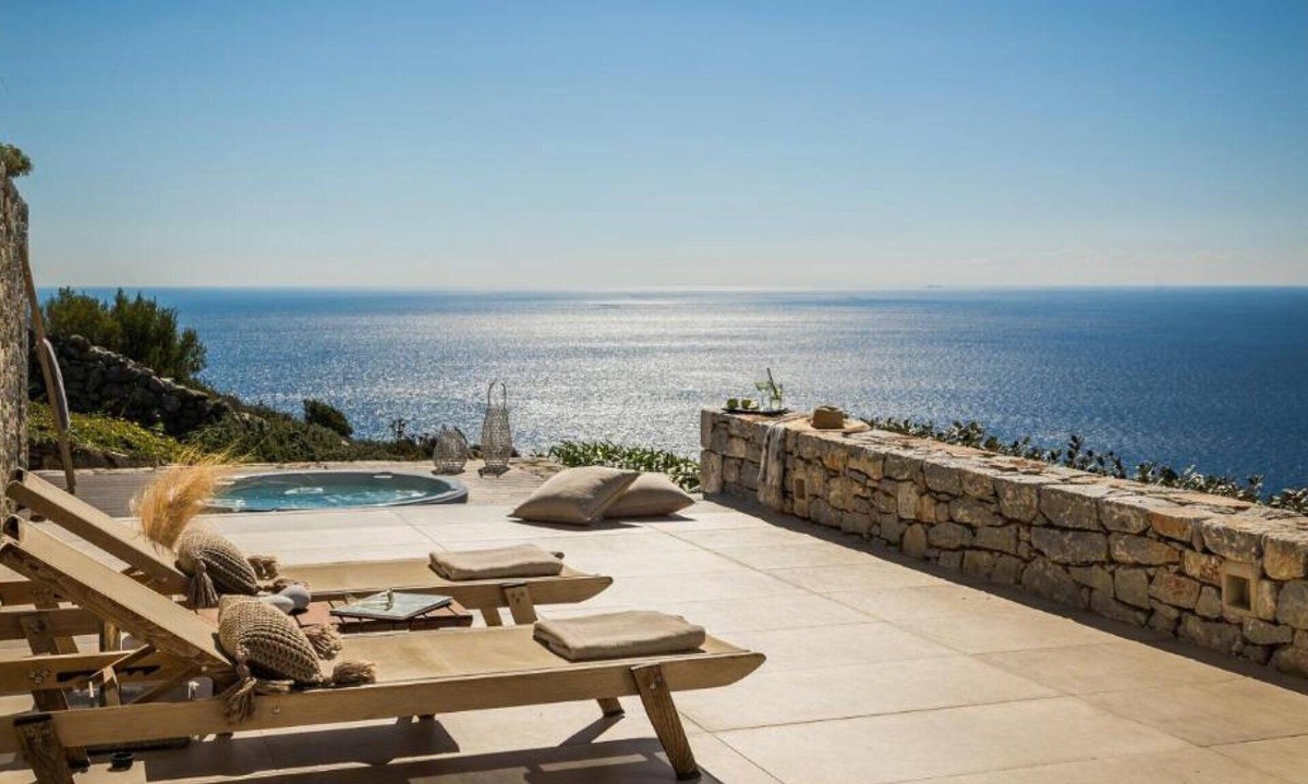 Omales Villa | ISholidays Estate 1room SeaView Sup Suite Jacuzzi