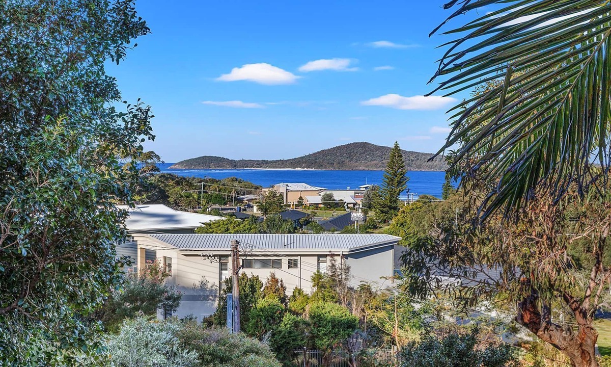 Fingal Bay House | Island View - 80 Lentara St - Large Family Home, Pool, WIFI and Sweeping Views of Fingal
