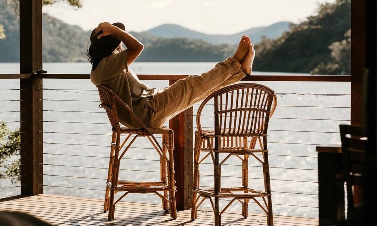 Sydney House | JULIANS ON COBA . stunning sunsets . HAWKESBURY RIVER . river specials