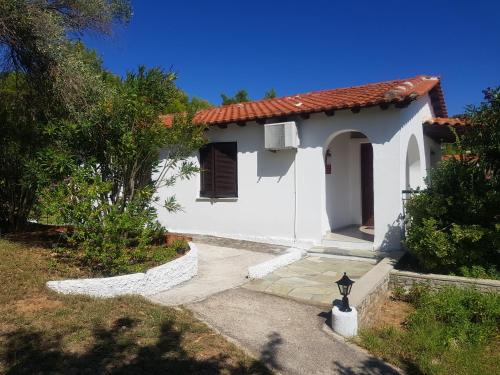 Koukounaries Villa | Kaiti Villa