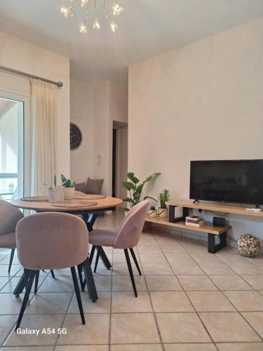Karlovassi Apartment | Kerkis View House