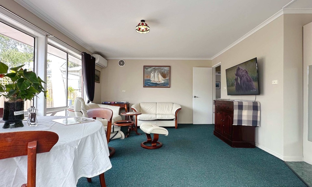 Hobart Central Business District House | Kings Corner - 5min to CBD & 20min to Airport