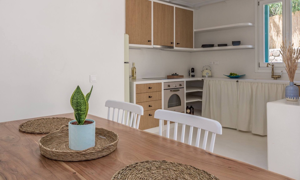 Tripiti House | KLIMA BAY Beachfront Boutique Houses (Turquoise)