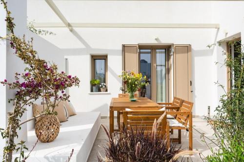 Skiros Apartment | Koreles Apartments II