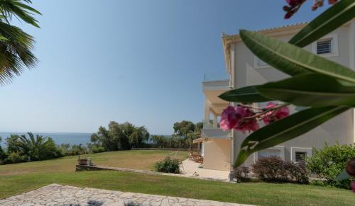 Pylos-Nestoras Apartment | Koroni Seaside Private Beach Residence B