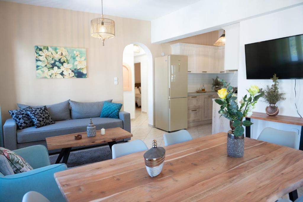Koronos Villa | Koronos Traditional Village Apartment, Naxos