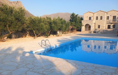 Areopoli Hotel | Koukouri Suites