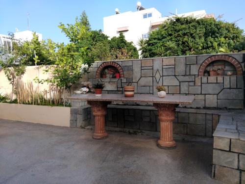 Kos Town Apartment | Kuburno House - Spacious - close to the beach apartment