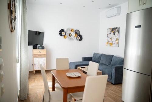 Chios Town Apartment | Kyra's Luxury Suites 1