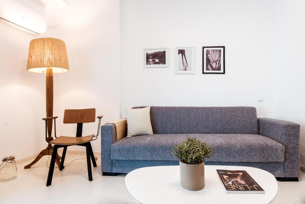 Edessa Apartment | L&C suites - C suite