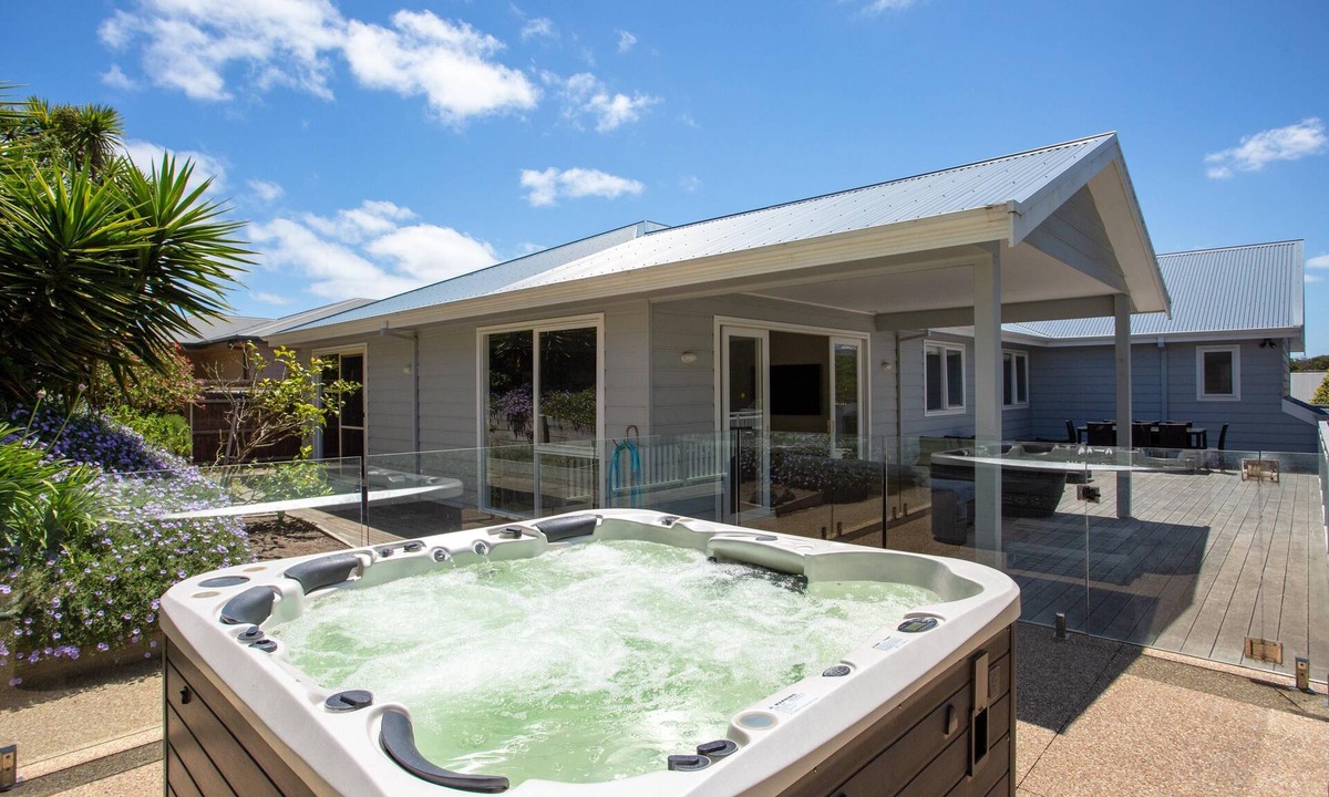 Sorrento House | Lady Nelson, Sorrento - 1 NIGHT FREE!* - Large house in an enviable Sorrento location