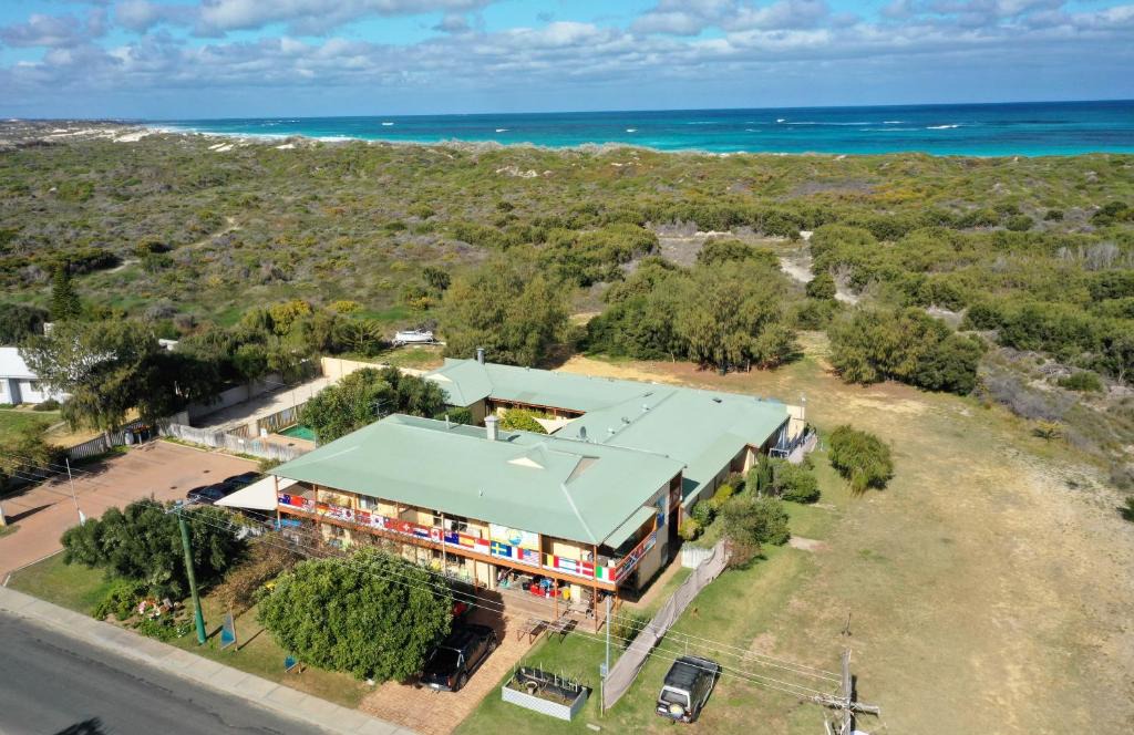 Lancelin Hostel | Lancelin Lodge
