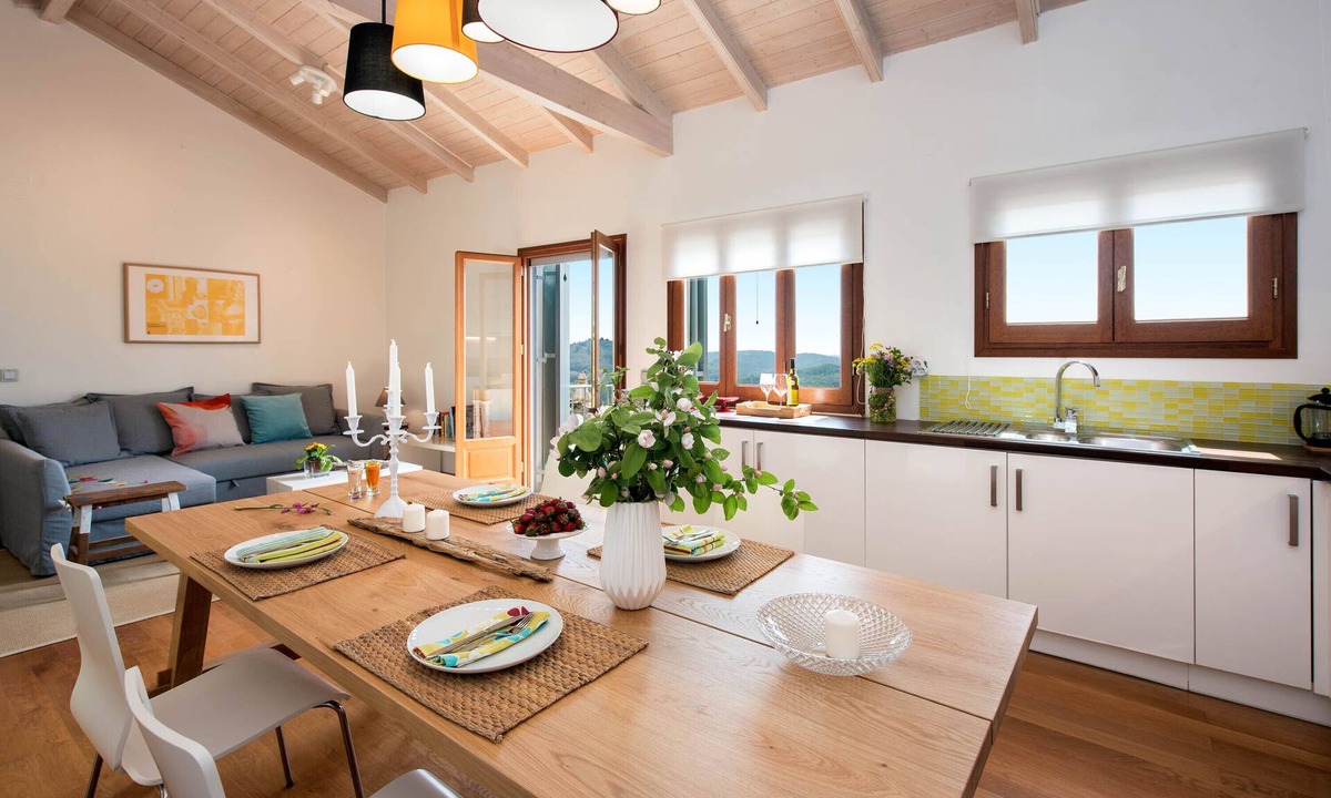 Skripero House | Lavender Cottage