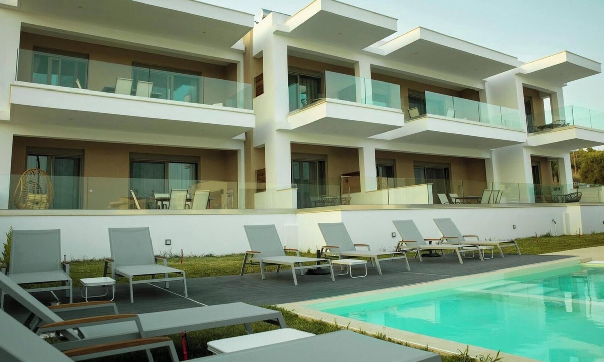 Gerakini House | Le Grand Rêve Deluxe Family Apartment