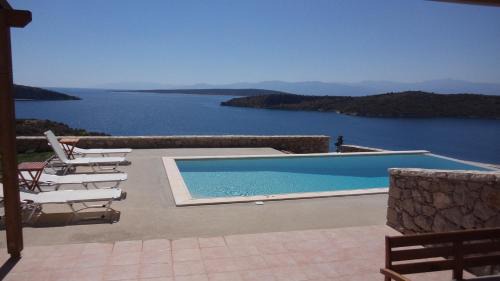 Nafplio Villa | Lefka's Villas