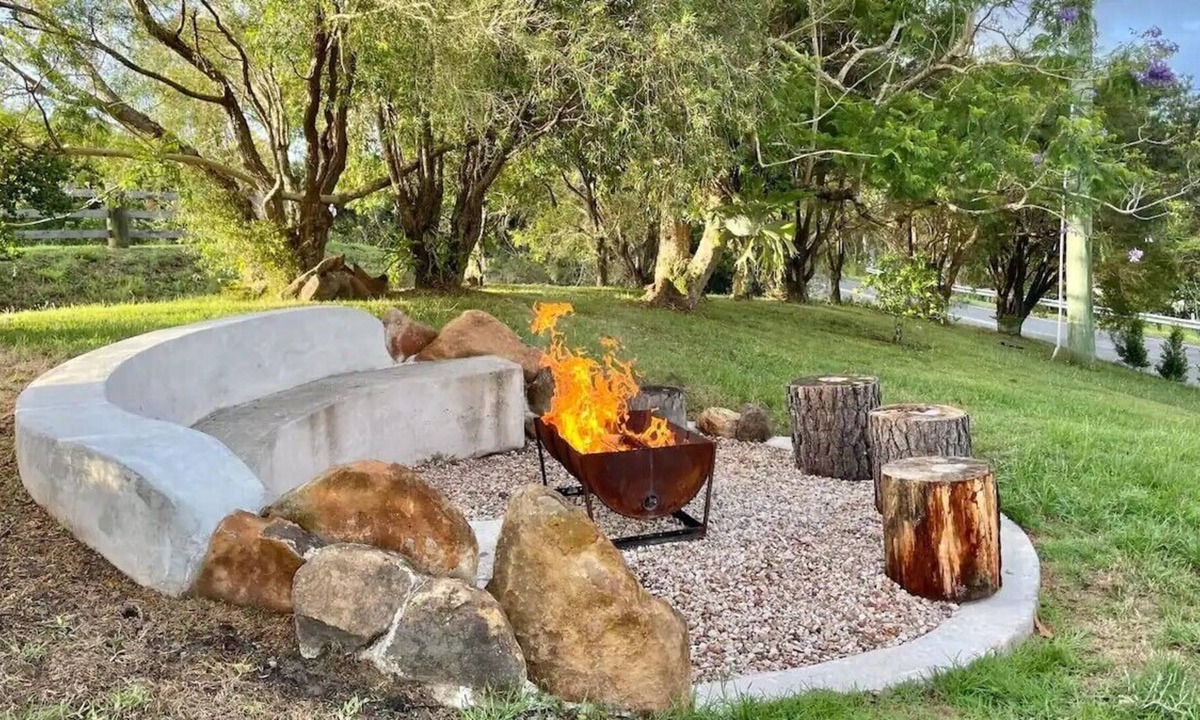 Mapleton House | Let this breezy family retreat take your breath away…