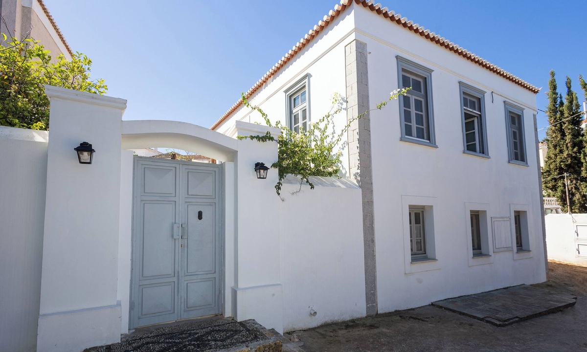 Spetses Apartment | Levanta Traditional House | Near Beach & Centre