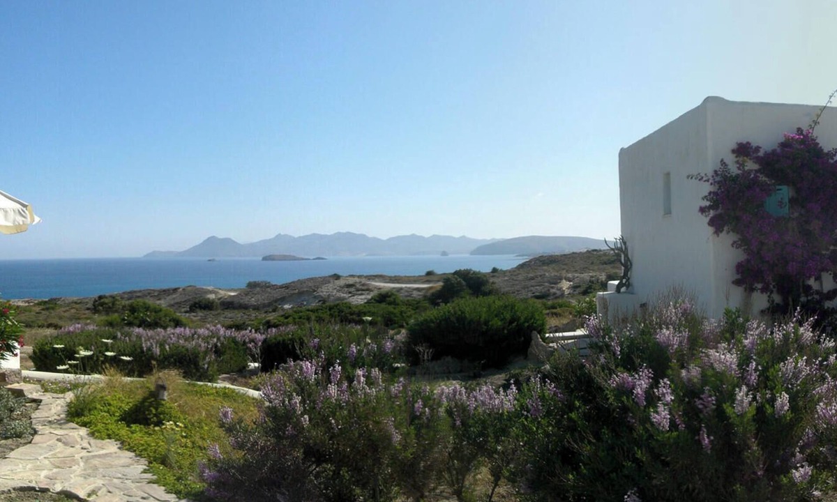 Milos Apartment | Limeri apartments "Steal time for a real hideaway!"