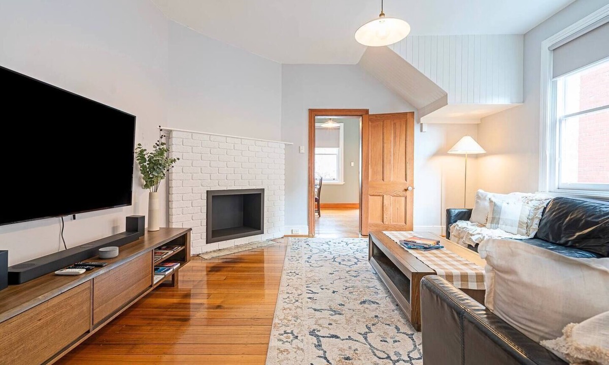 West Hobart House | Lochner Corner Restful Hideaway near Dining and CBD