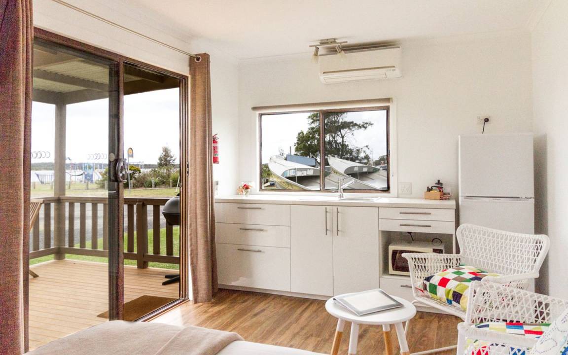 Greenwell Point Cabin | Lodge ∙ 1 bedroom ∙ 2 guests