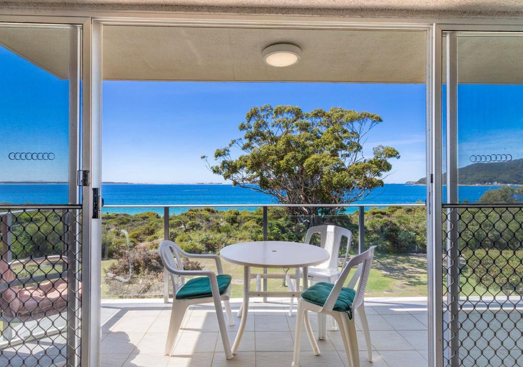 Nelson Bay Apartment | Luskin Lodge Unit 10 29 Weatherly Close