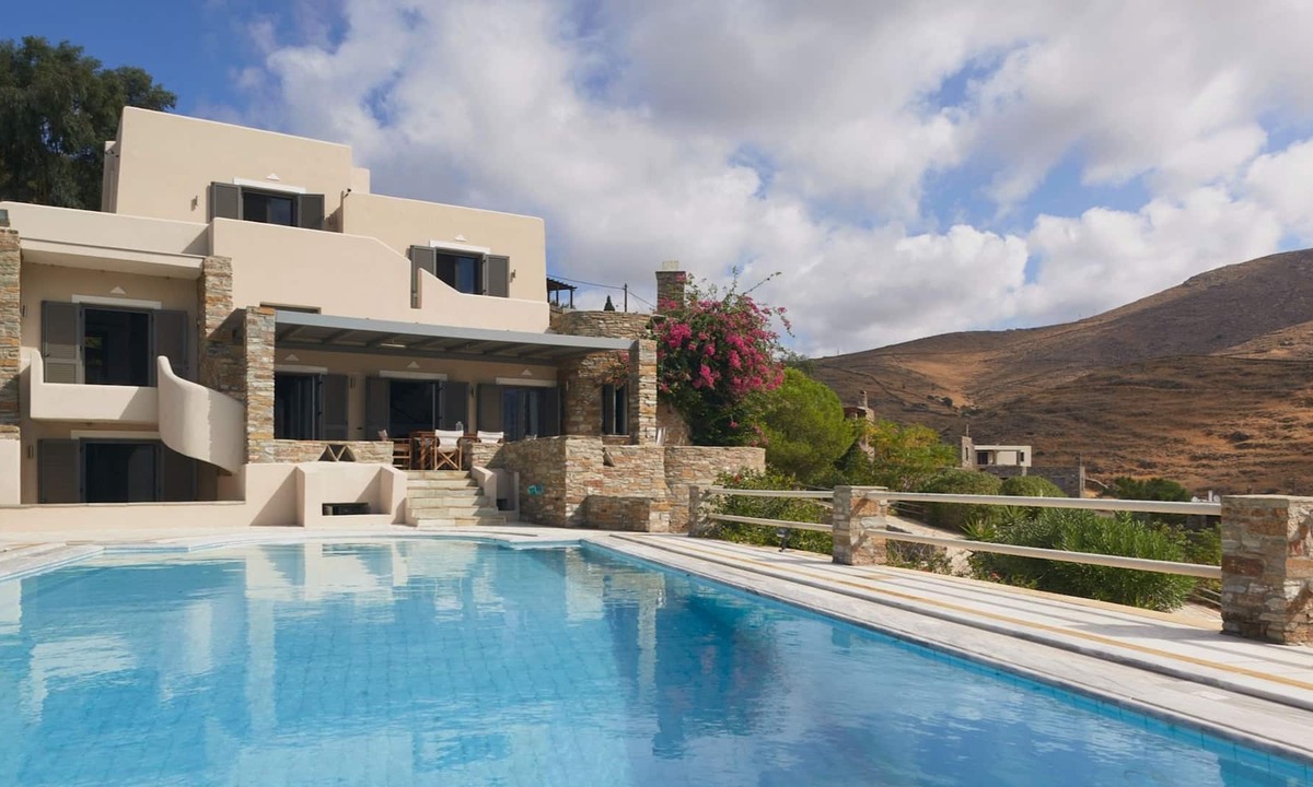 Koundouros Villa | Luxe Villa Eleni, massive pool, 3 from the beach