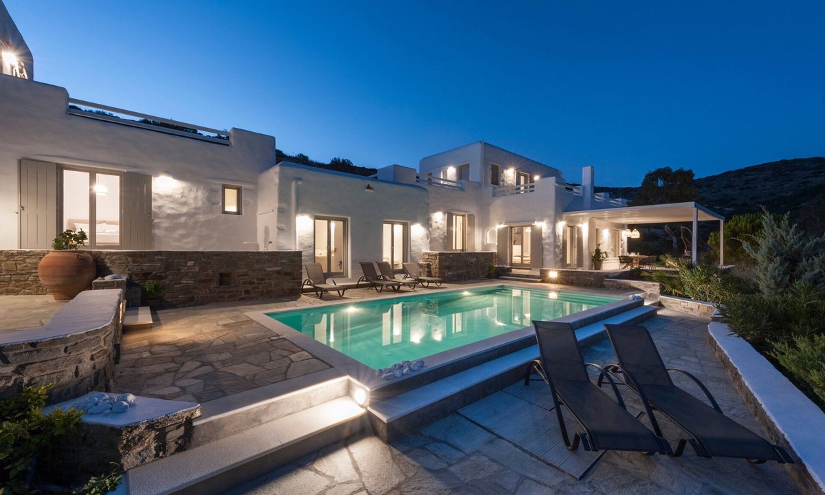 Paros House | Luxury Complex Ninemia Villas Country House with Sea View, Wi-Fi and Air Conditioning