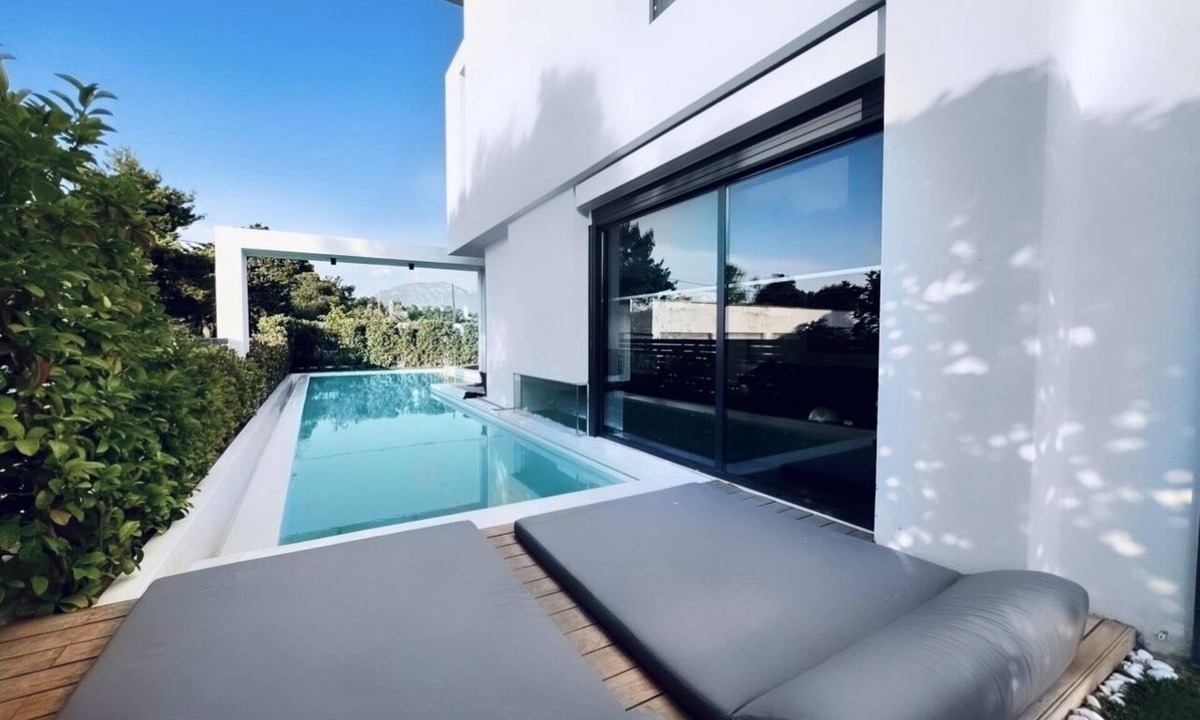 Elliniko Apartment | Luxury duplex 310m2 with large private pool and garden at the Athens Riviera.
