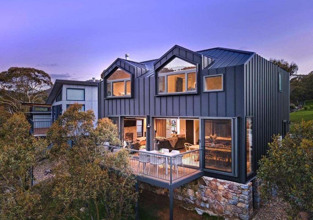Lake Crackenback Apartment | Luxury Mountain Chalet one of Crackenback's best