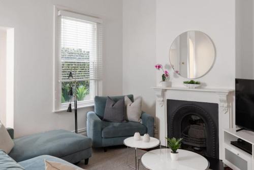 Carlton South House | Luxury On Lygon, Victorian Terrace