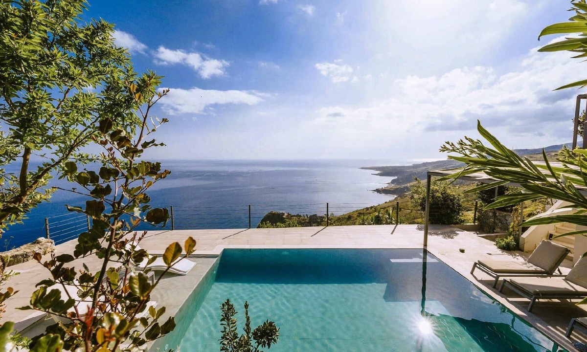 Agios Vasileios House | Luxury "Villa Spyros" with sea view