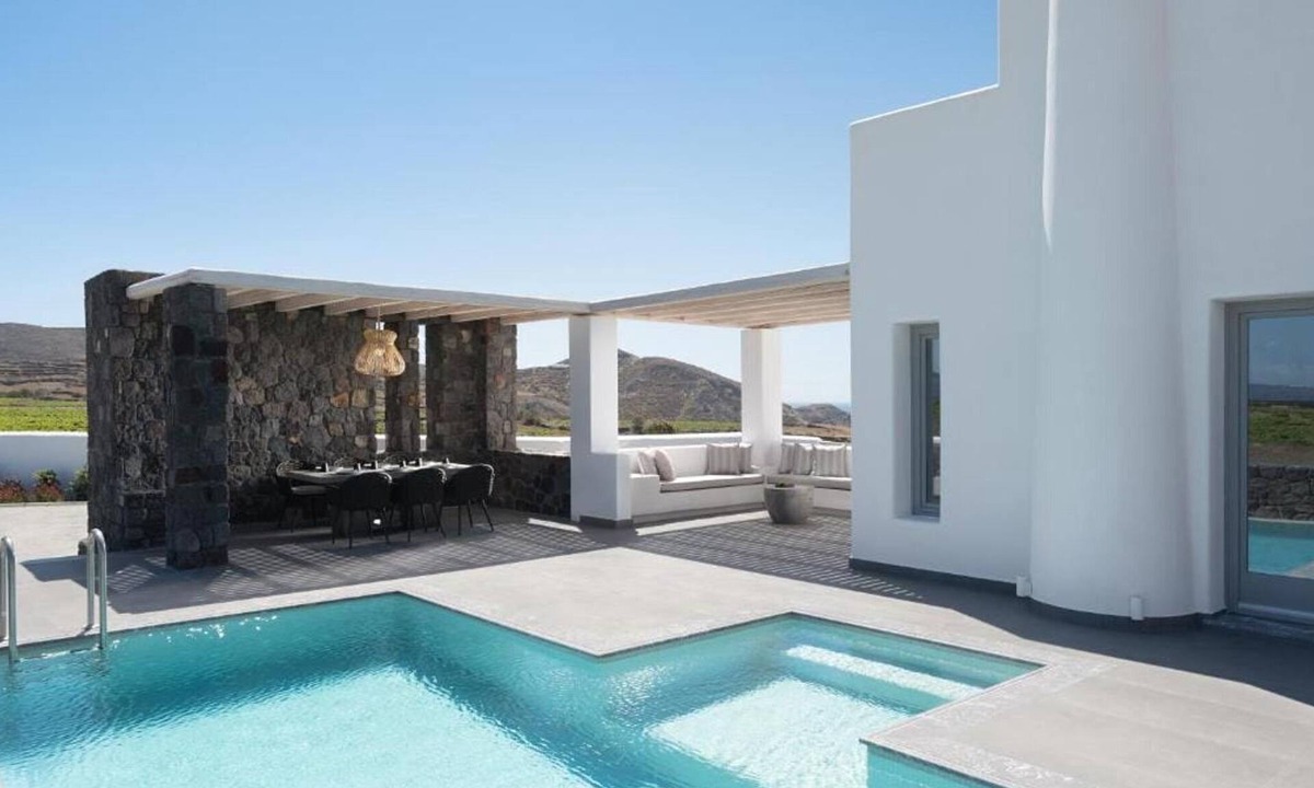 Akrotiri Villa | Magnificent Santorini Villa | Villa Zephyr Breeze | Family Villa with Private.