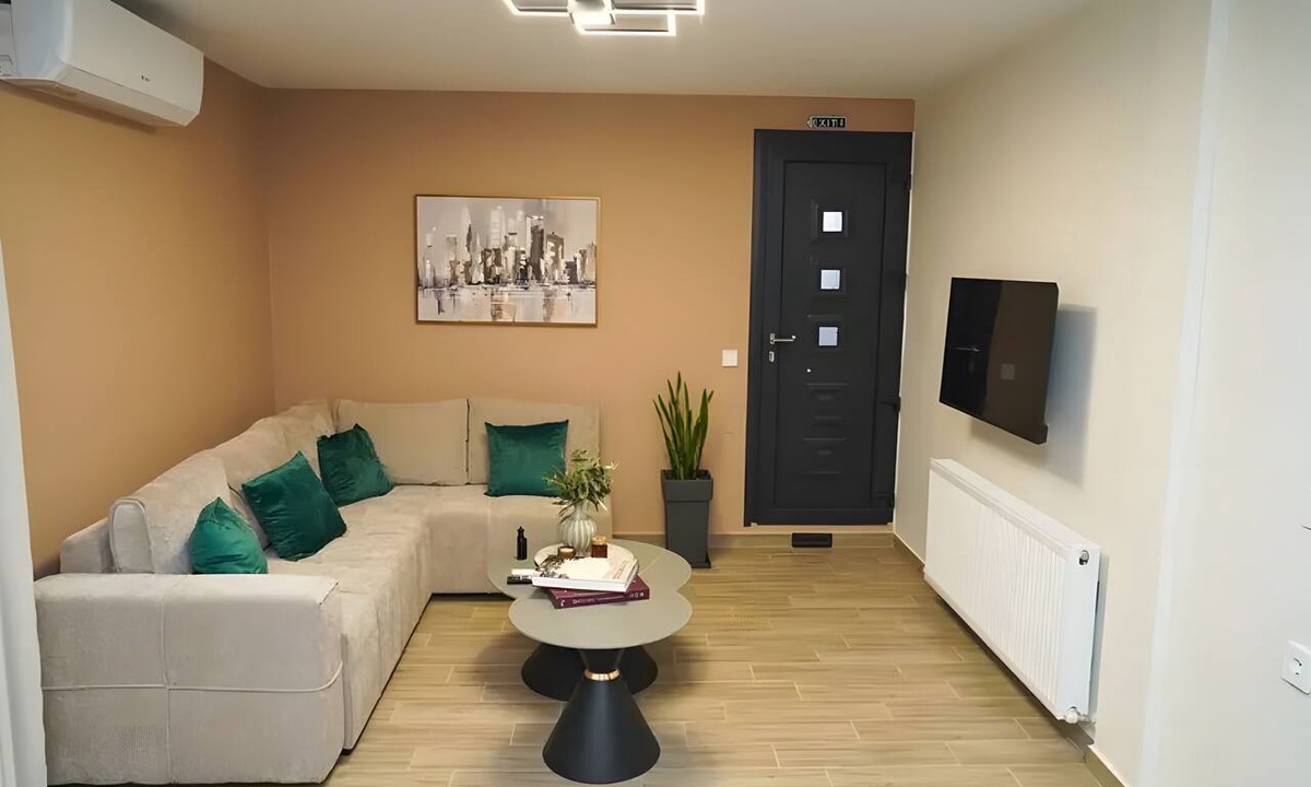 Dio-Olympos Apartment | Mareli Olympus Luxury Apartment with Mountain View, Wi-Fi, and Air Conditioning