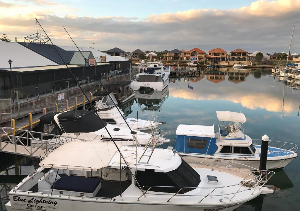 Wannanup Ski Chalet | Marina View Chalets