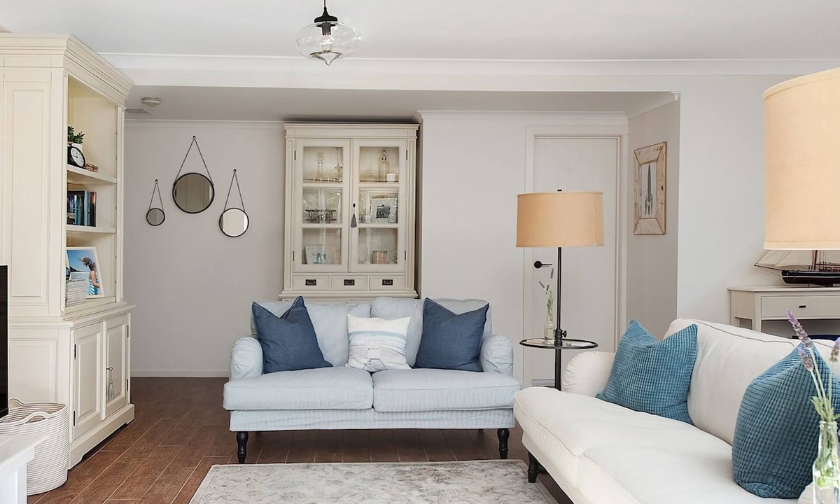 Mollymook Beach House | McGrath welcomes you to No 1 Mollymook Beach