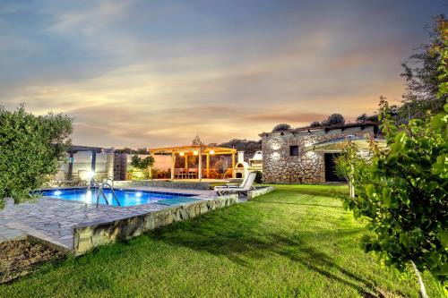 Kiotari Villa | Memi Beach front Villa