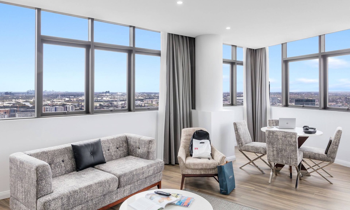 Parramatta Apartment | Meriton Suites Church Street, Parramatta