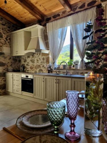 Mesavlia House | Mesavlia Traditional Stone House