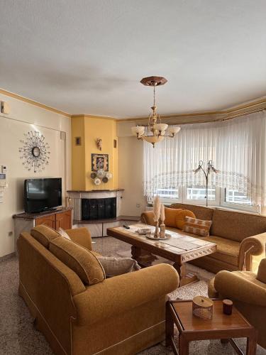Katerini Apartment | Methexis Household