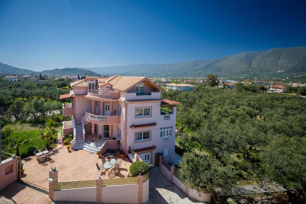 Alikanas Apartment | Mirimar Apartments