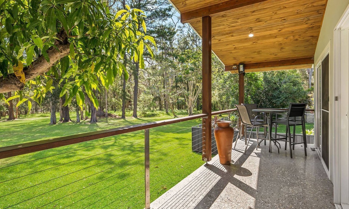 West Haven House | Mirror Bay Apartment