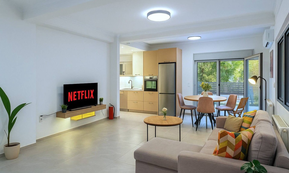 Palaio Faliro Apartment | Modern 2BR Apartment in Palaio Faliro - 15 Min to Beach & Marina - 15' Acropolis