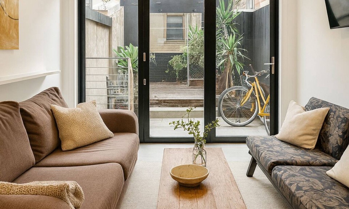 Redfern House | Modern 3BR terrace less than 10min to Sydney CBD