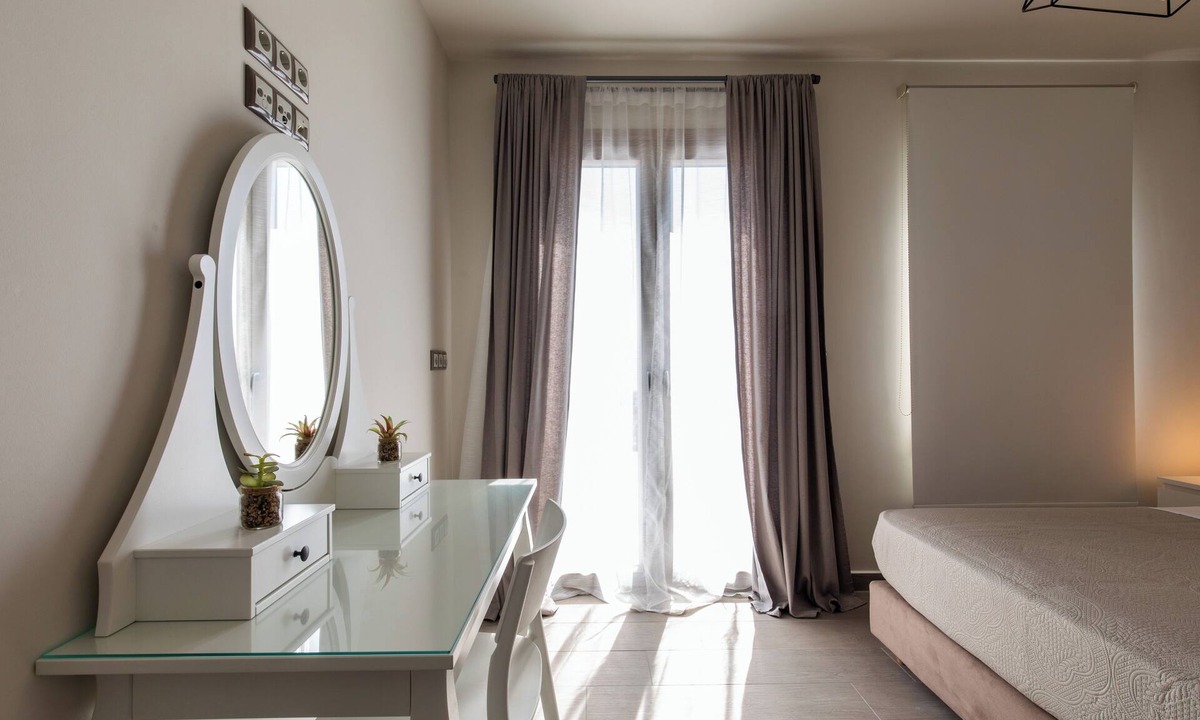 Naxos Town House | Modern Cycladic House