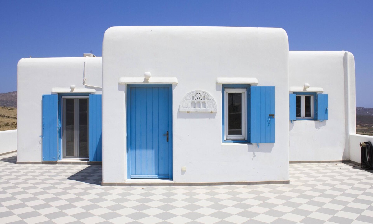 Klouvas Villa | Modern Villa with ocean-view, fully-equipped, 5 min from Mykonos Town/Beach