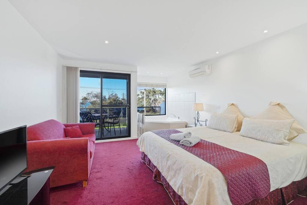 Newhaven Apartment | Moonlight Bay - Apt 3