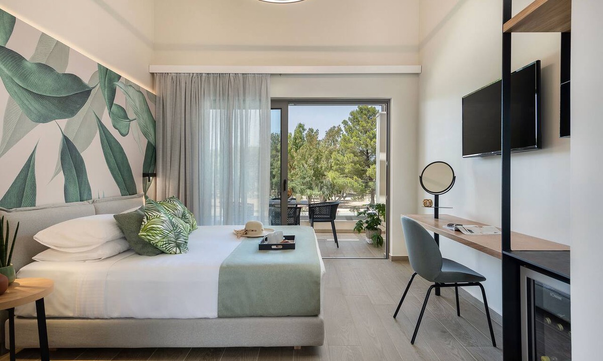 Agii Apostoli Hotel | Mossa Well Being Hotel with heated pool & Wellness Spa