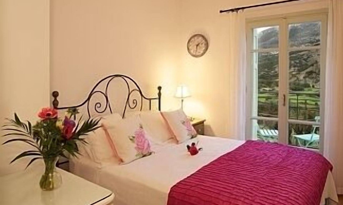 Agia Efimia Villa | Multi Unit villa-large private pool(heating on request)outside kitchen/barbecue